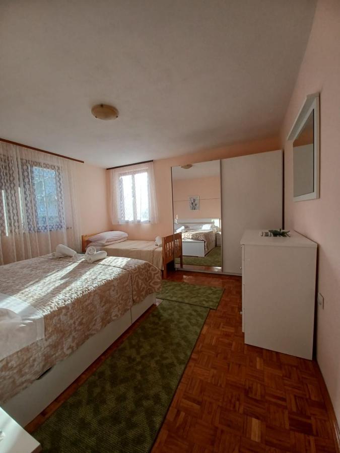 Apartments Simona Цриквеница Экстерьер фото